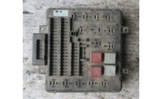 Блок предохранителей для Renault  Midlum 5010516886