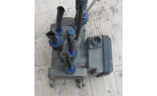 Кран управления тормозами прицепа для Renault Magnum DXI 21122038