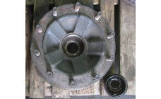 Ступица передняя для Renault Magnum DXI 7421022433