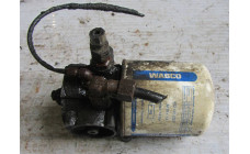 Кран регулятор давления осушитель тормозной системы для МАЗ 5440 LА6210