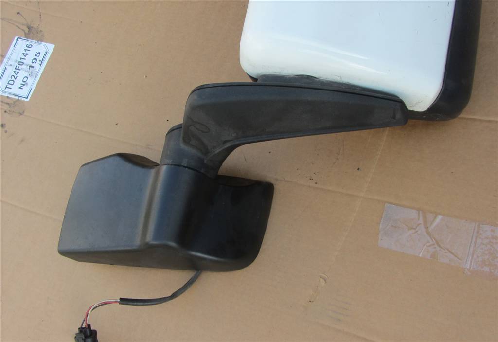 Зеркало левое электрическое для MAN TGX 81637306529