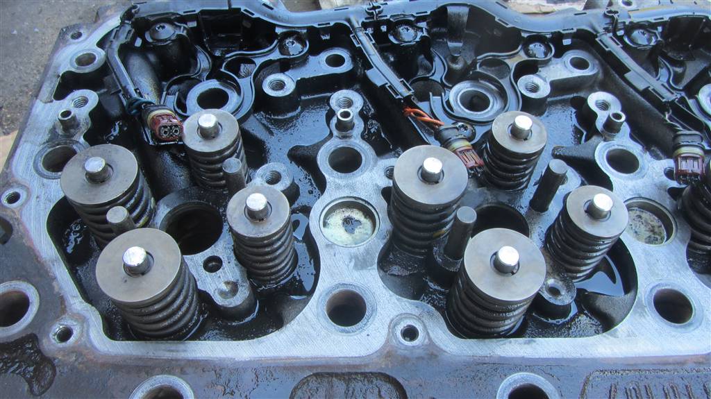 Головка блока цилиндров для DAF Xf 105  1695611