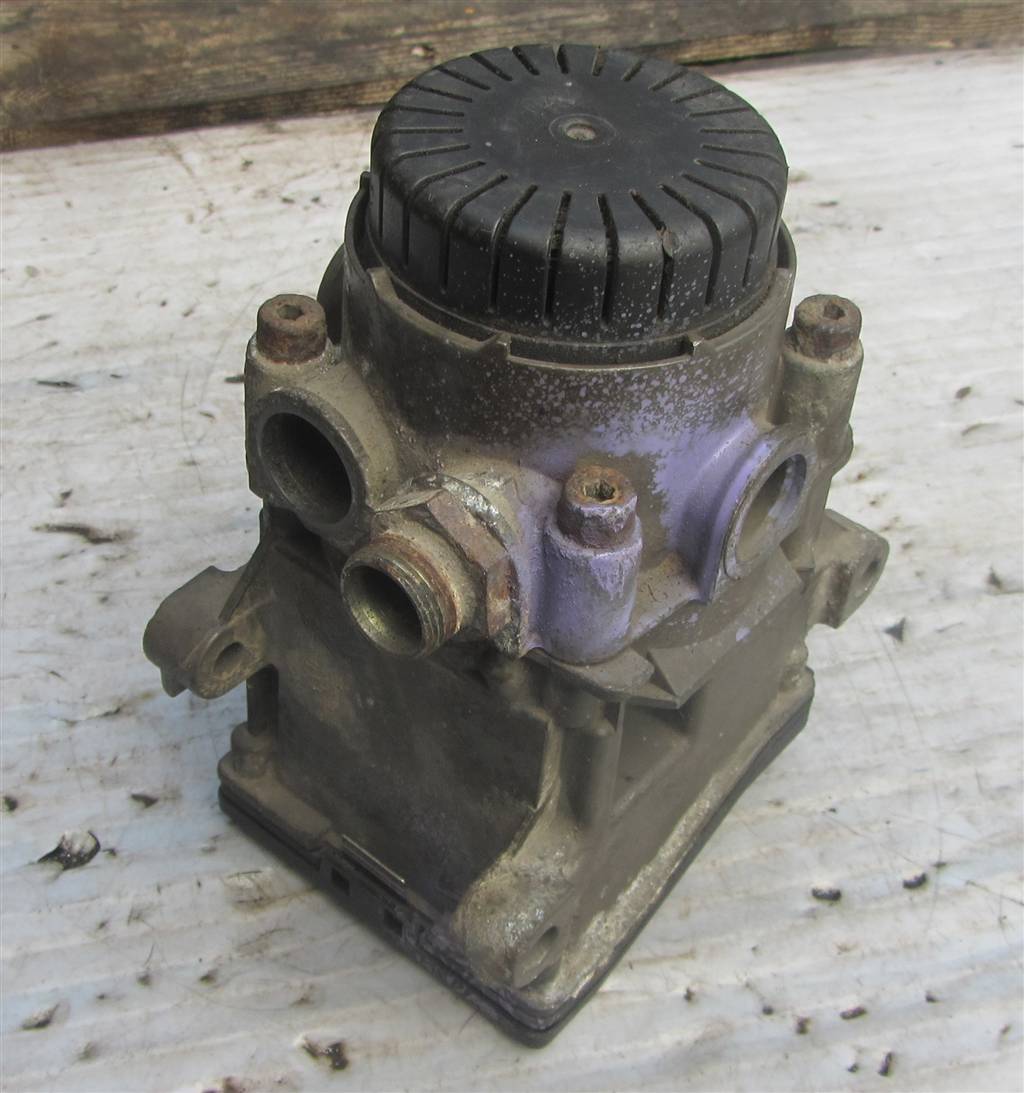 Кран модулятор тормозов передний ebs для MAN Tga 0486203016