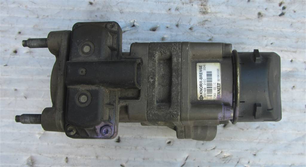 Кран главный тормозной для Renault Magnum DXI 5010633320
