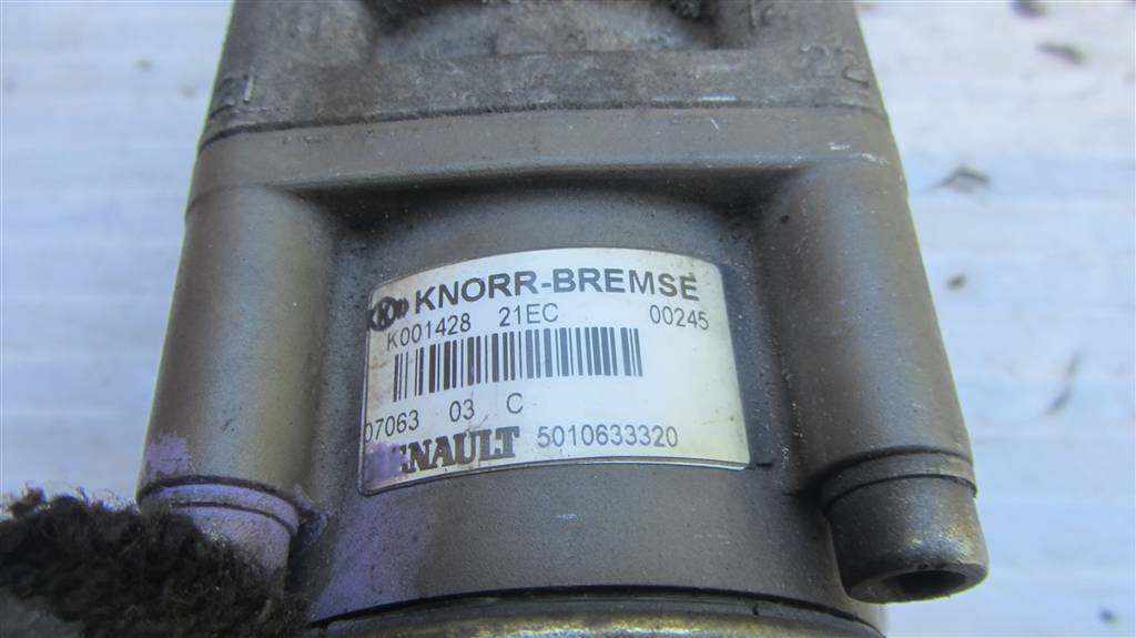Кран главный тормозной для Renault Magnum DXI 5010633320