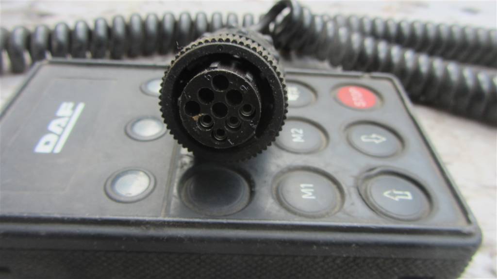 Пульт управления пневмоподвеской для DAF Xf 105  1337230