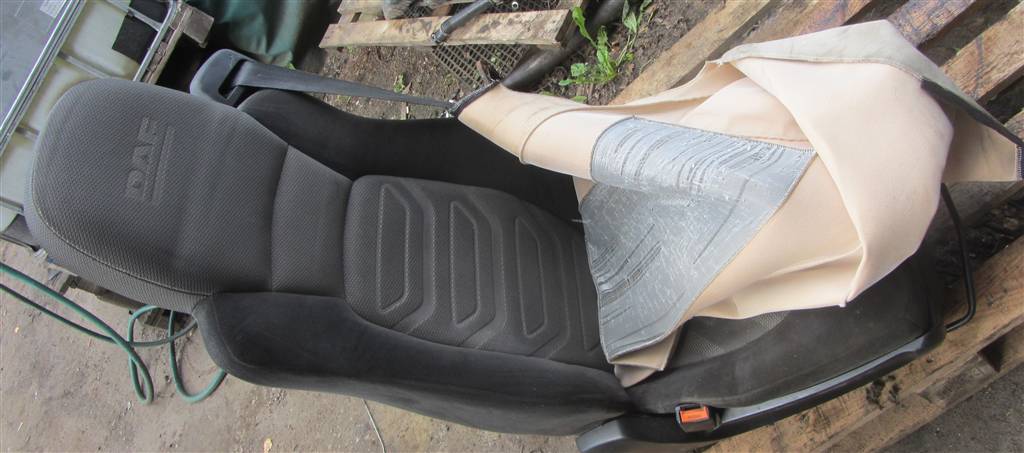 Сиденье водительское для DAF Xf 105  1796629