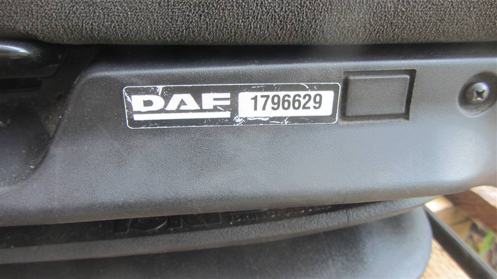 Сиденье водительское для DAF Xf 105  1796629