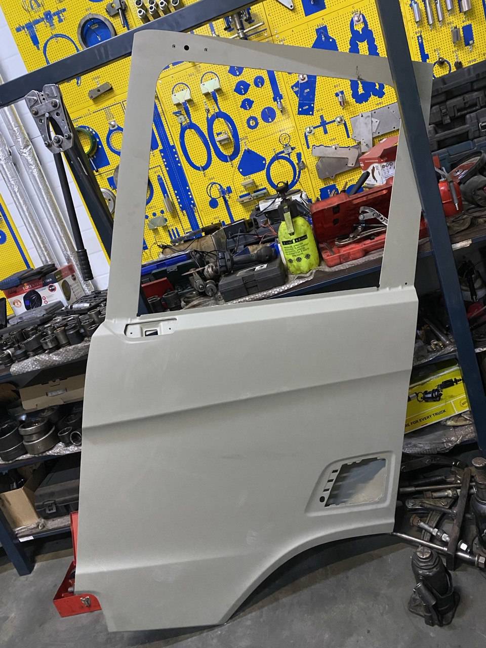 Дверь передняя левая для Scania 6-series 2653996