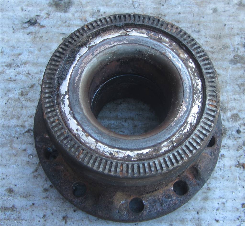 Ступица передняя для Renault Premium Dci 5010439770