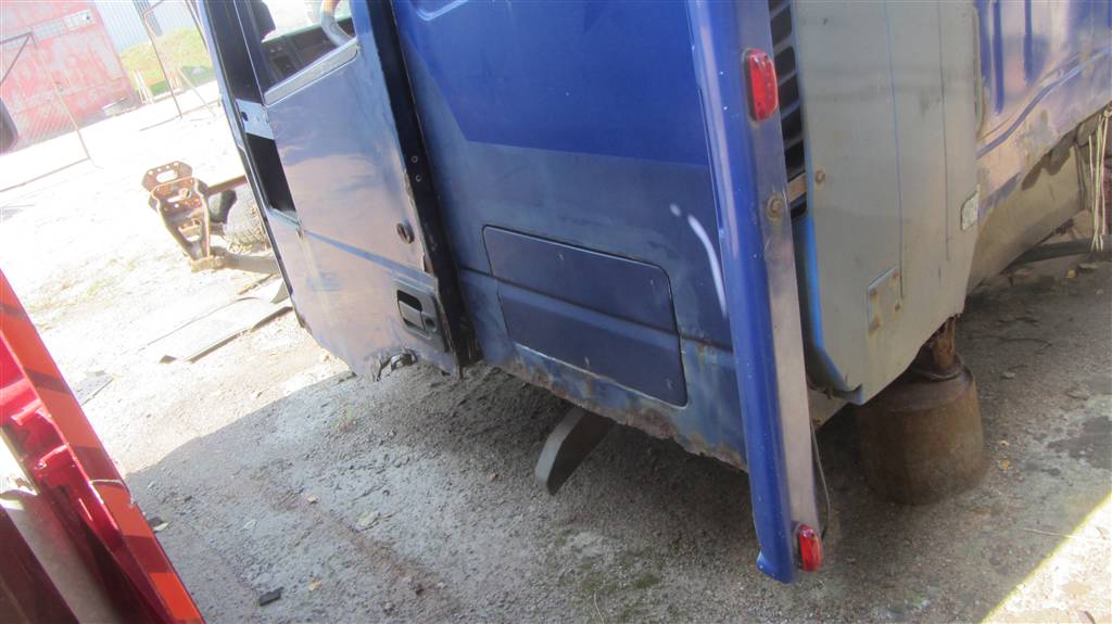 Кабина для Iveco EuroTech 500321056