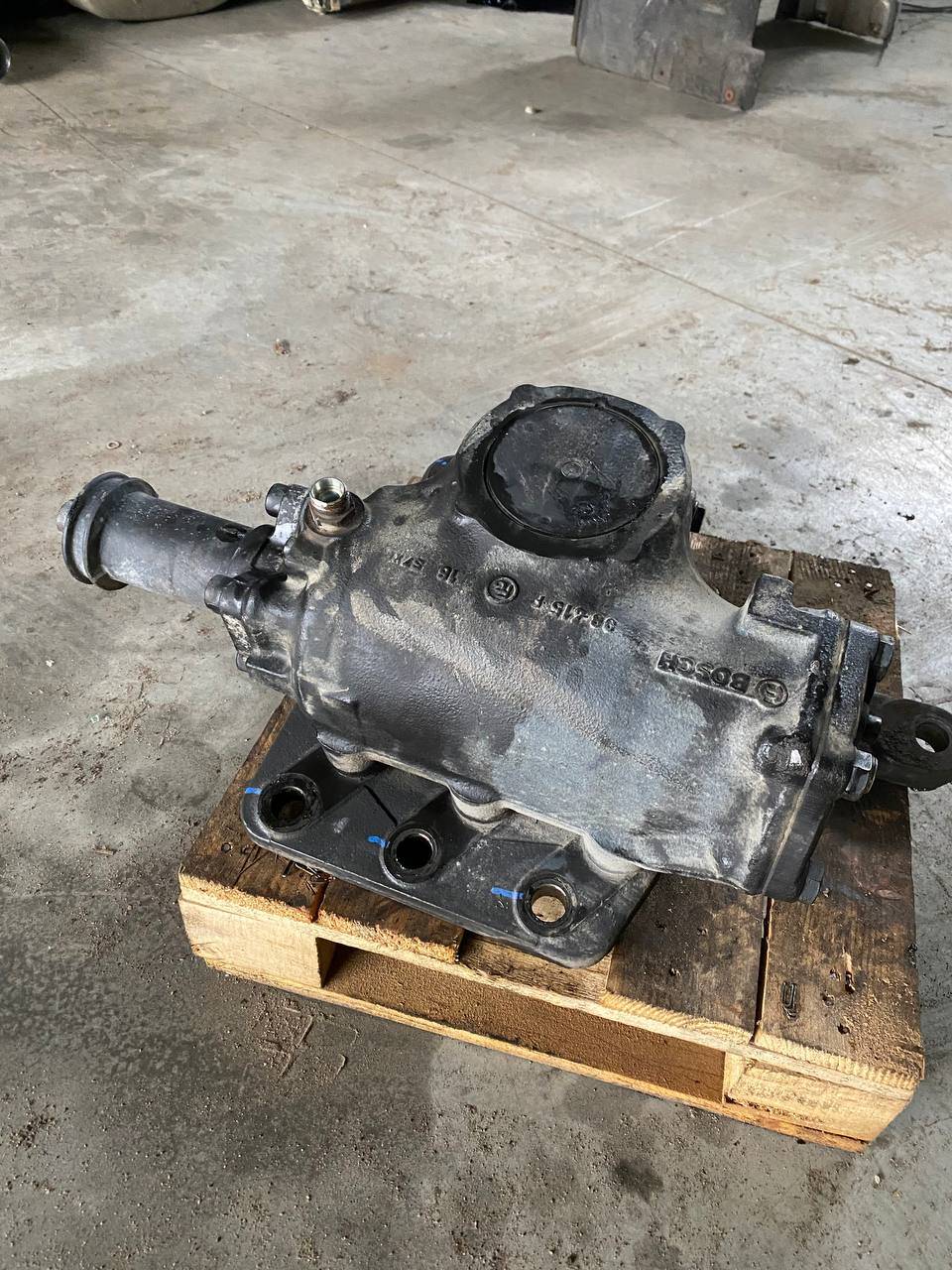 Гидроусилитель руля ( рулевой механизм ) для Volvo FH4 21162023