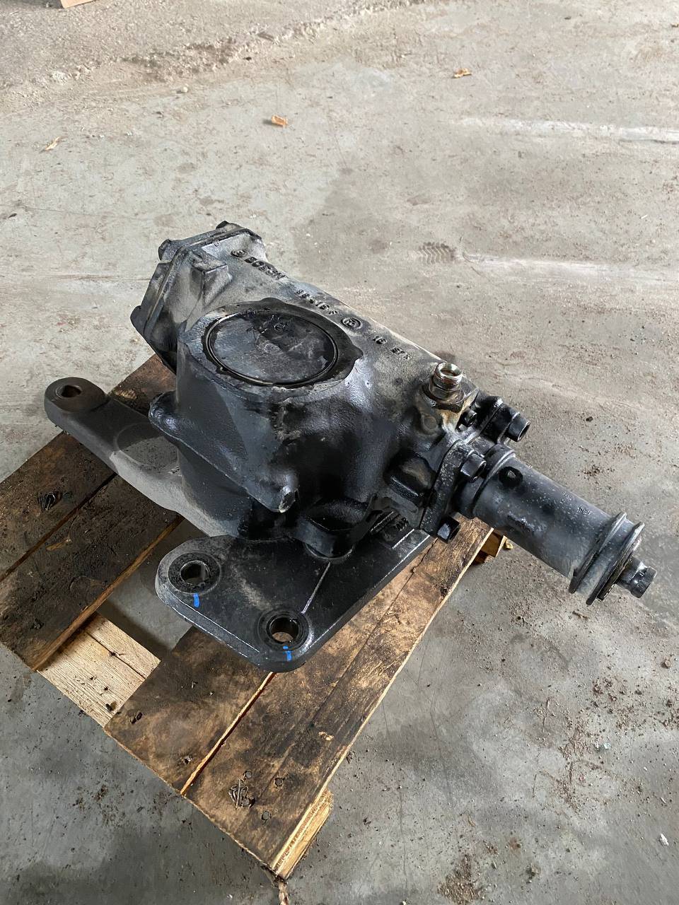 Гидроусилитель руля ( рулевой механизм ) для Volvo FH4 21162023