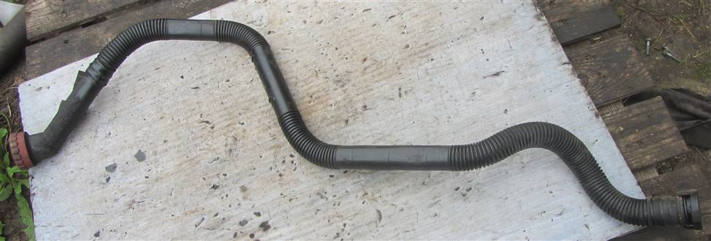 Маслозаливная горловина для MAN TGX 81018100028