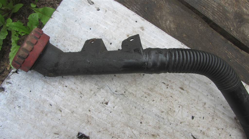 Маслозаливная горловина для MAN TGX 81018100028