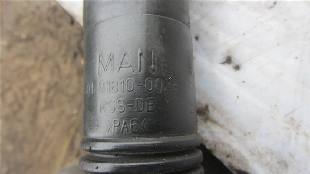 Маслозаливная горловина для MAN TGX 81018100028