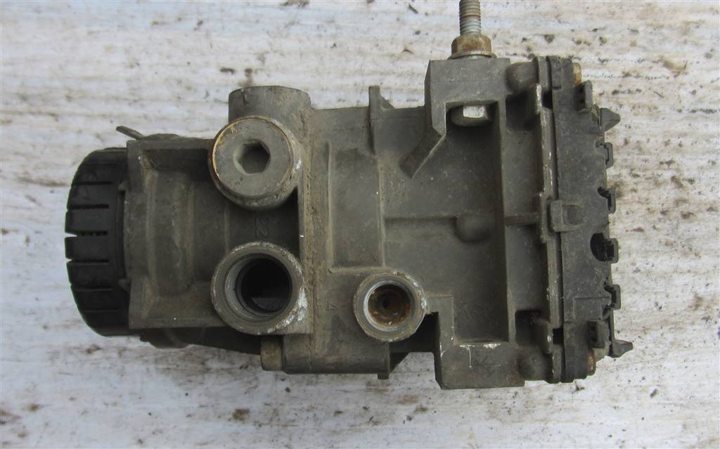 Кран модулятор тормозов задний ebs для Renault Premium Dci 5010457558