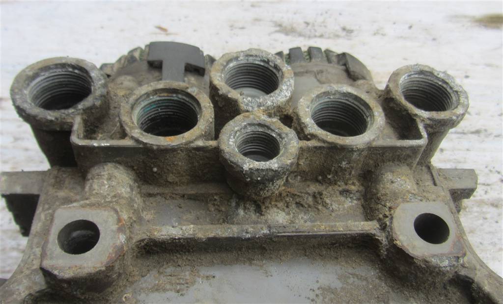 Кран модулятор тормозов задний ebs для Scania 5-series 1879280