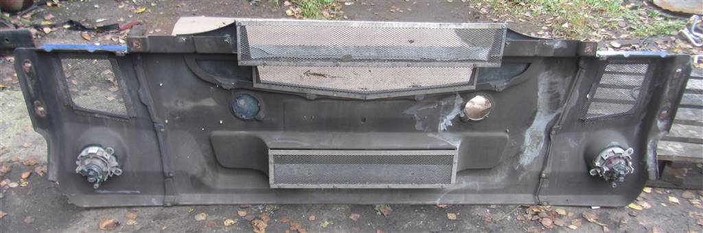 Бампер передний для Renault Magnum DXI 7482053476