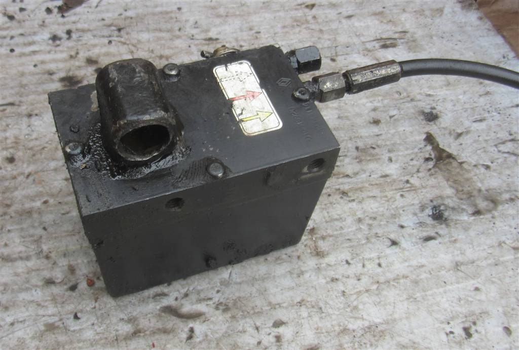 Насос подъёма кабины для Renault Magnum DXI 5010615920