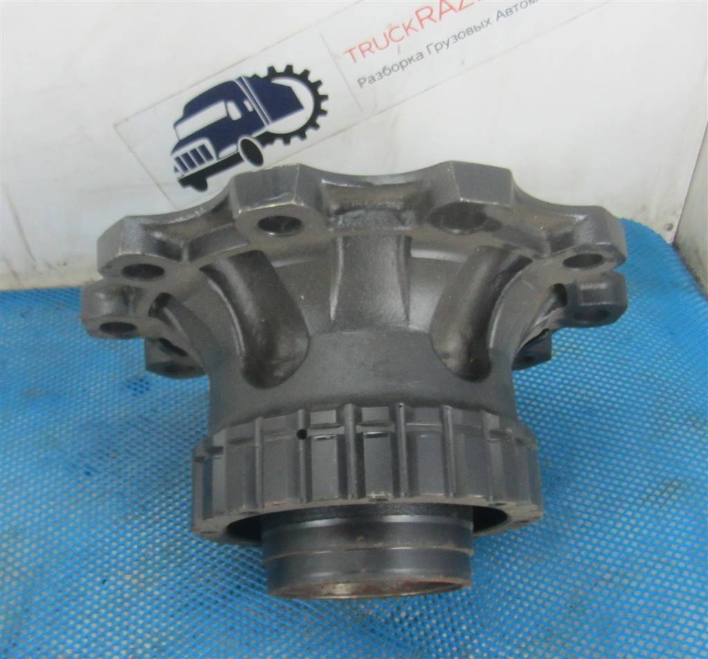 Ступица передняя для Renault Magnum DXI 7421022433