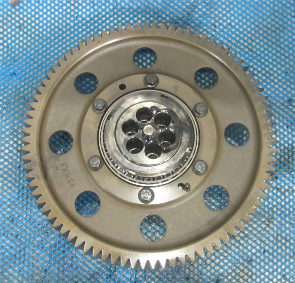 Шестерня Грм для Renault Magnum DXI 20460133