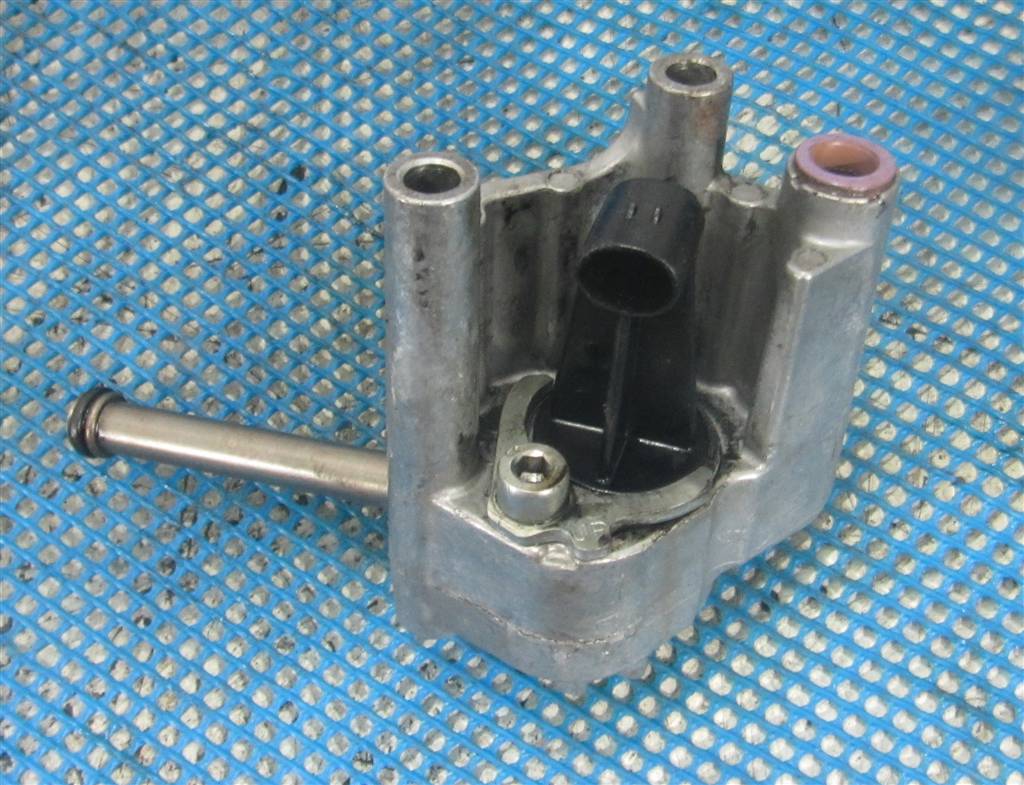 Клапан горного тормоза для Renault Magnum DXI 20715688