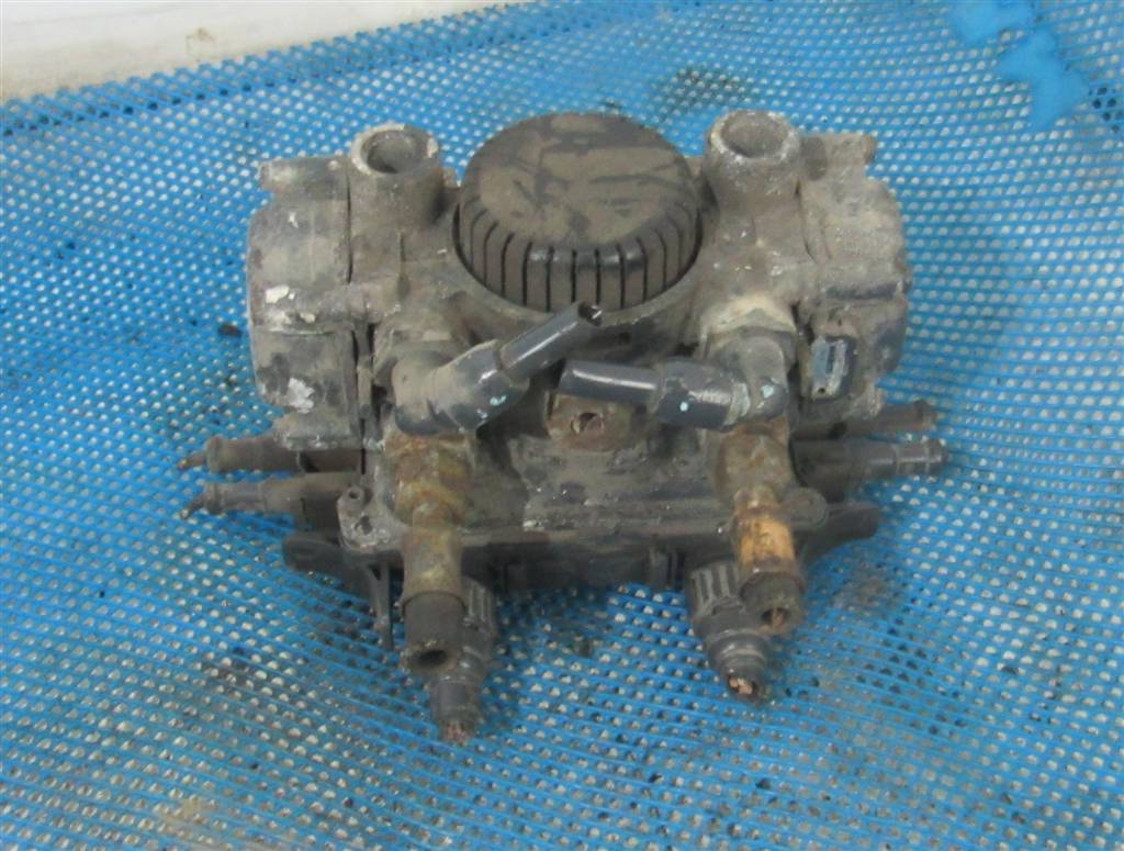 Кран модулятор тормозов задний ebs для Iveco Stralis 41211413