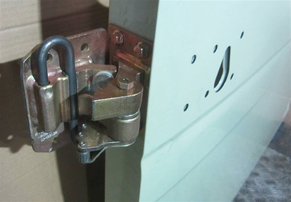 Дверь передняя левая для MAN TGX 81626004129