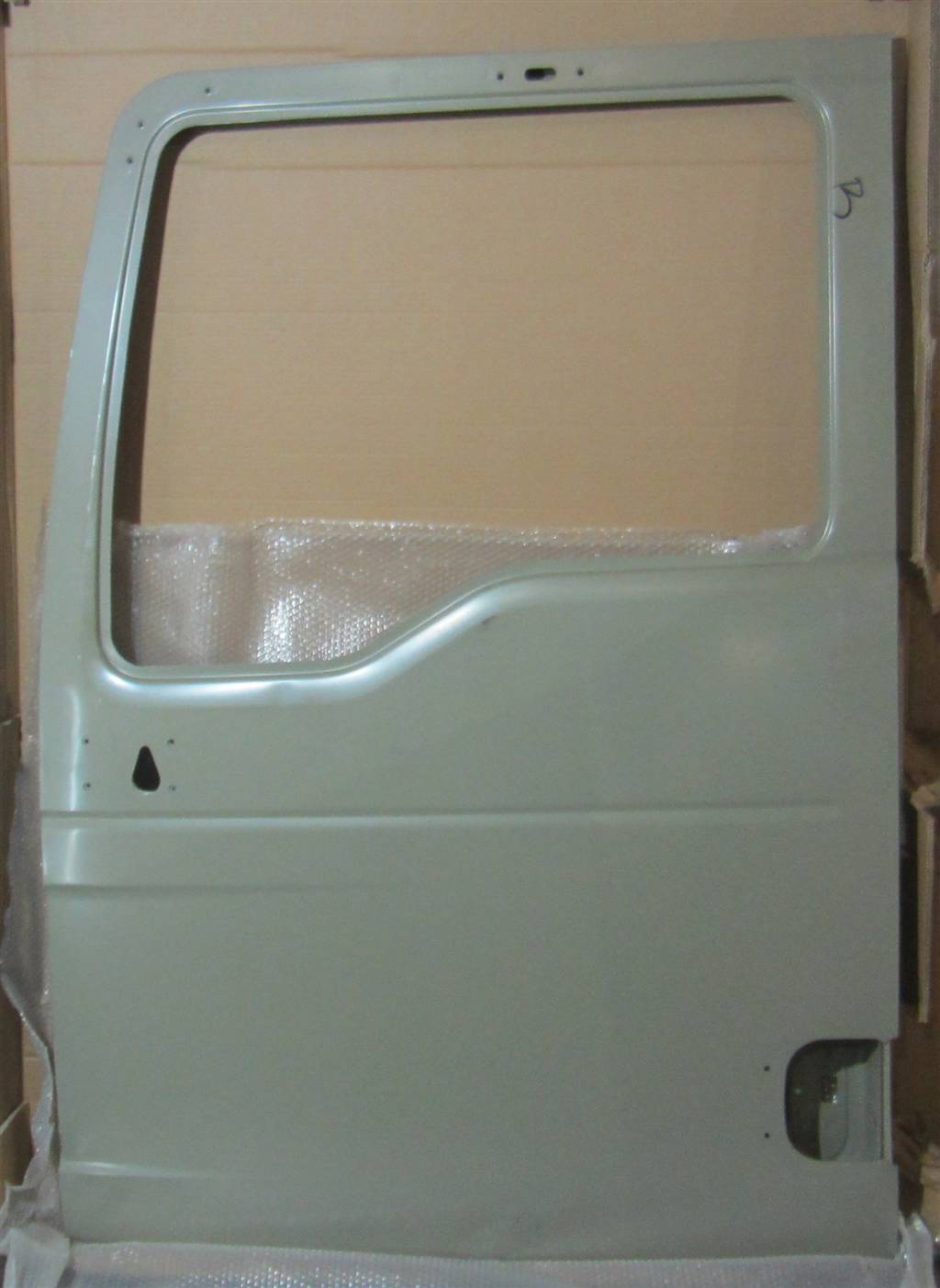 Дверь передняя левая для MAN TGX 81626004129