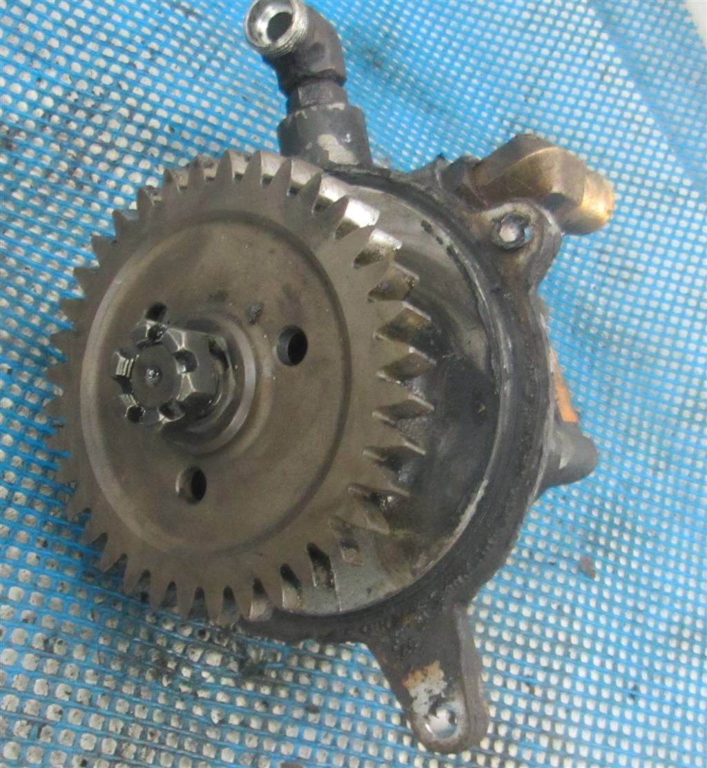 Насос гидроусилителя руля для Renault Magnum DXI 21110358