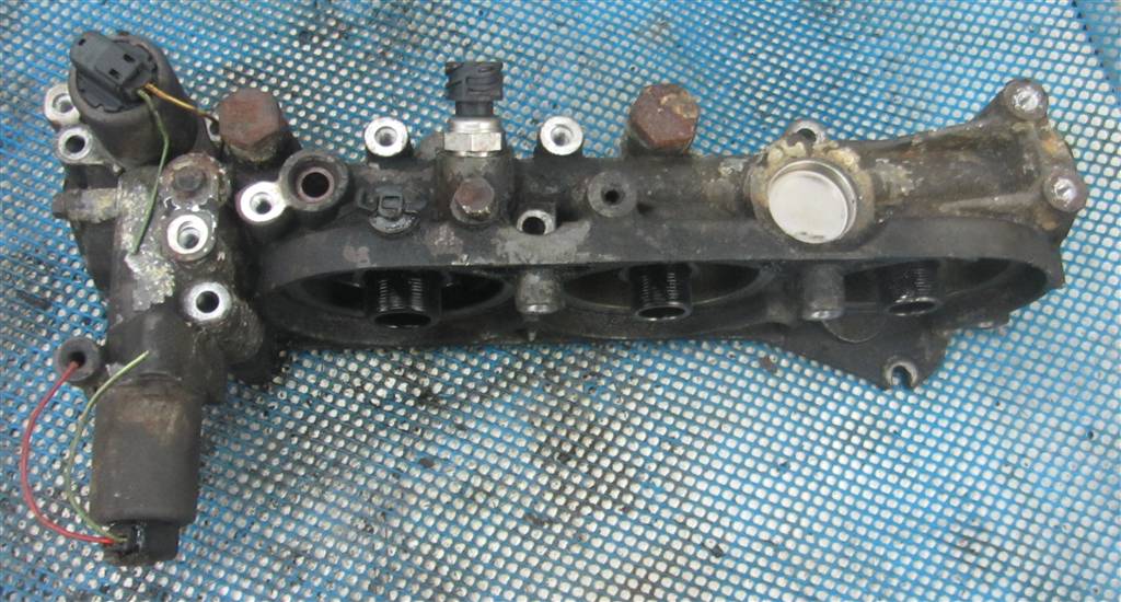 Корпус масляного фильтра для Renault Magnum DXI 21304735