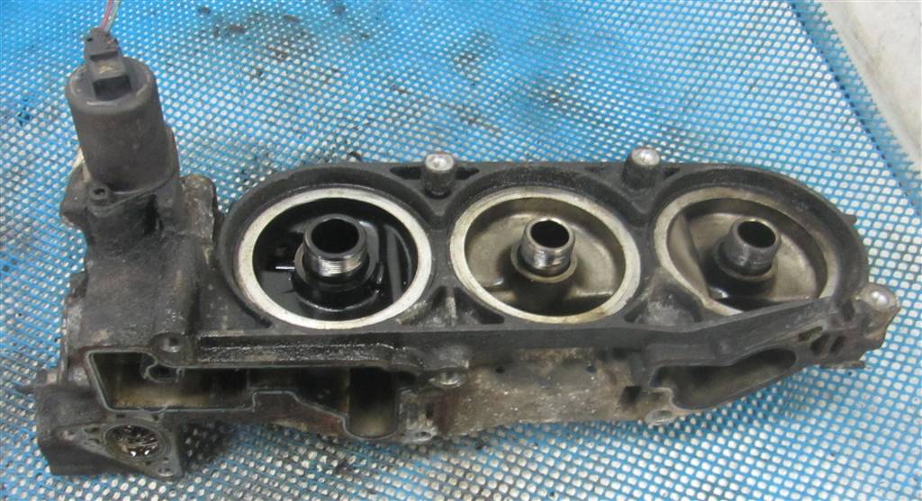 Корпус масляного фильтра для Renault Magnum DXI 21304735