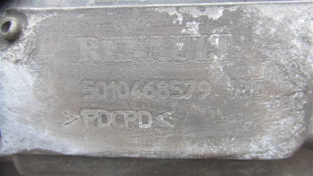 Бампер передний для Renault Magnum DXI 5010468579