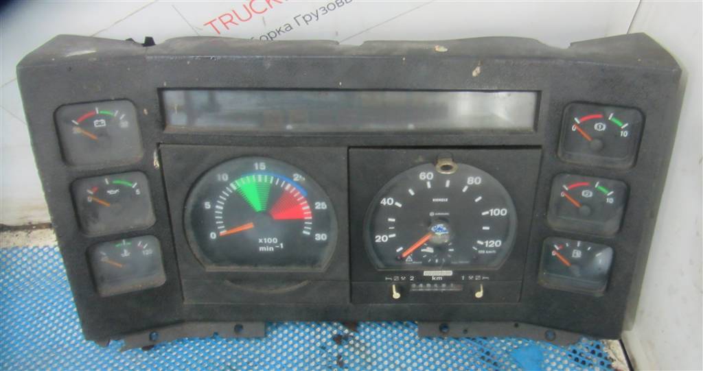 Щиток приборов (приборная панель) для МАЗ 5440 ЩП 8076