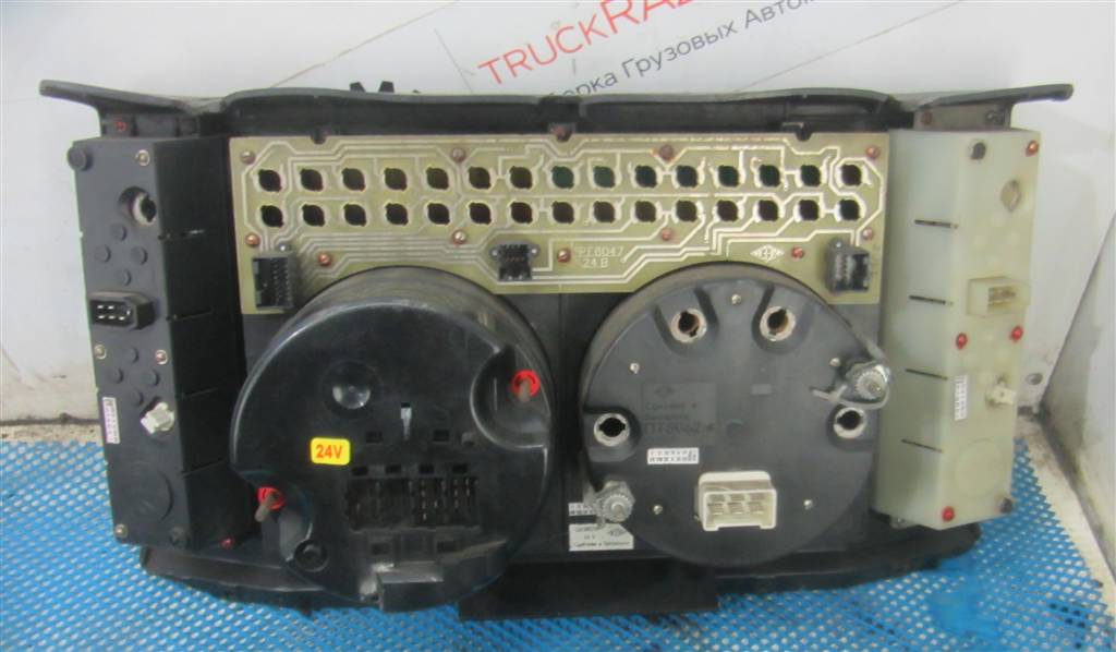 Щиток приборов (приборная панель) для МАЗ 5440 ЩП 8076