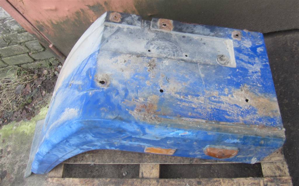 Крыло переднее правое для МАЗ 5440 6430-8403020-020