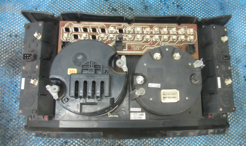 Щиток приборов (приборная панель) для МАЗ 5440 ЩП 8076