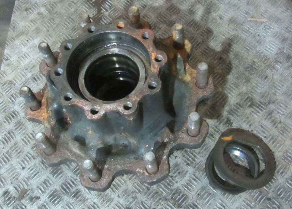 Ступица задняя для DAF Xf 105  1812161