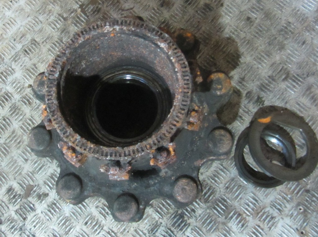 Ступица задняя для DAF Xf 105  1812161