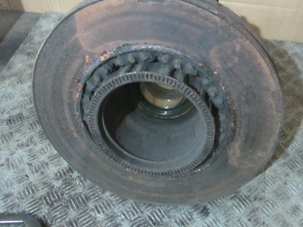 Ступица задняя для DAF Xf 105  1812161