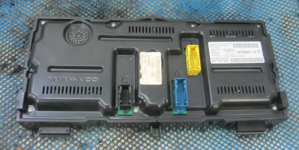 Щиток приборов (приборная панель) для Renault Magnum DXI 7421050634