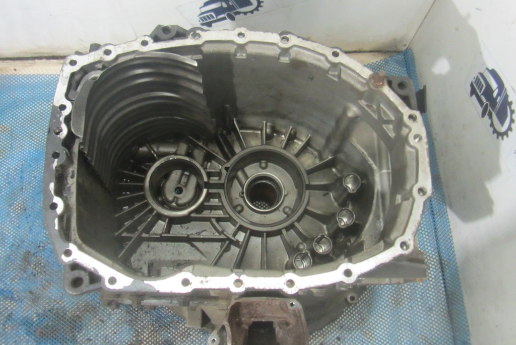 Корпус КПП (колокол) для MAN TGX 81321016013