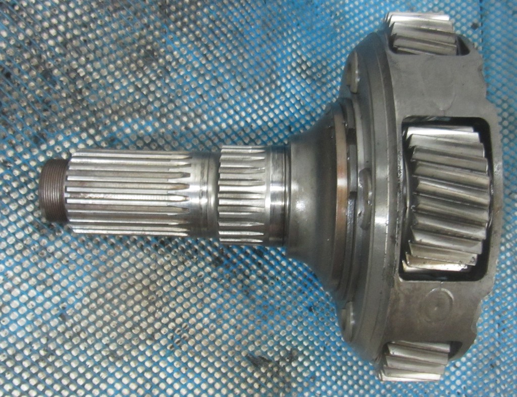 Вал КПП (АКПП, раздатки) для MAN TGX 1832345