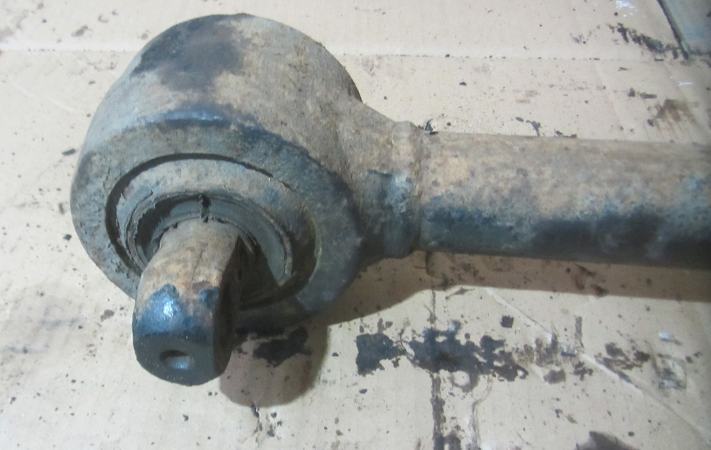 Тяга реактивная для МАЗ 5440 64302919014