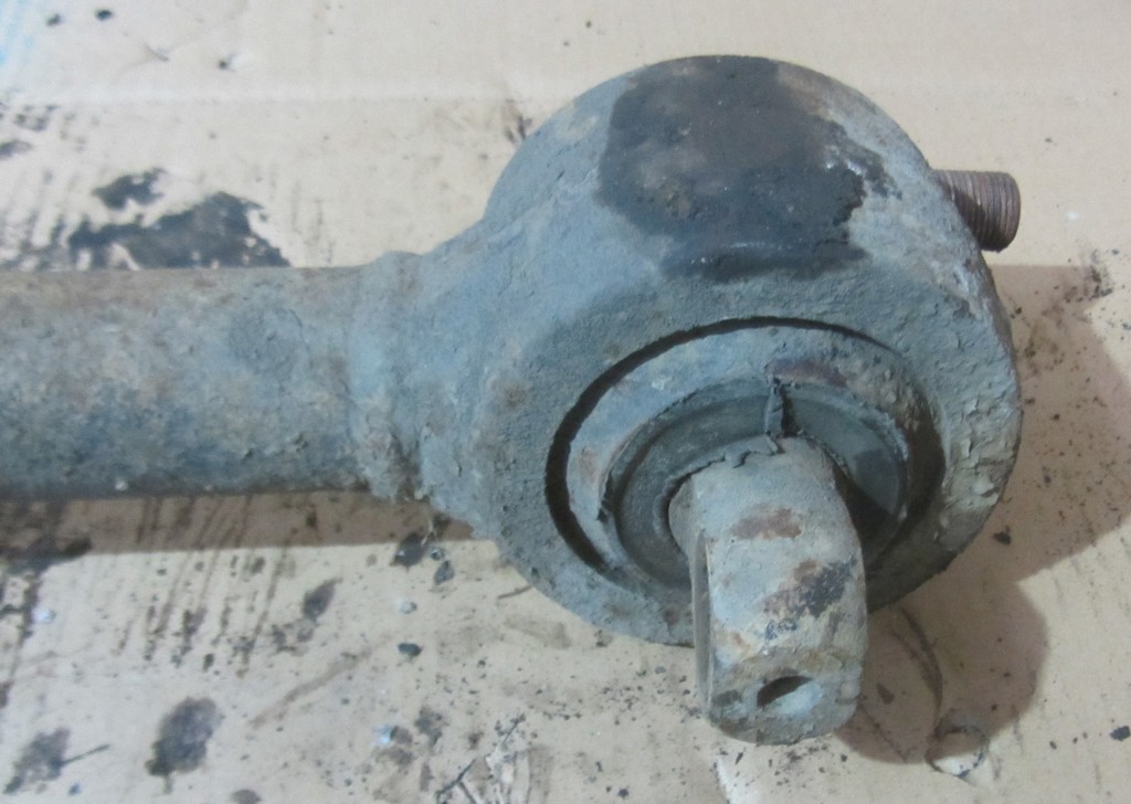 Тяга реактивная для МАЗ 5440 64302919014