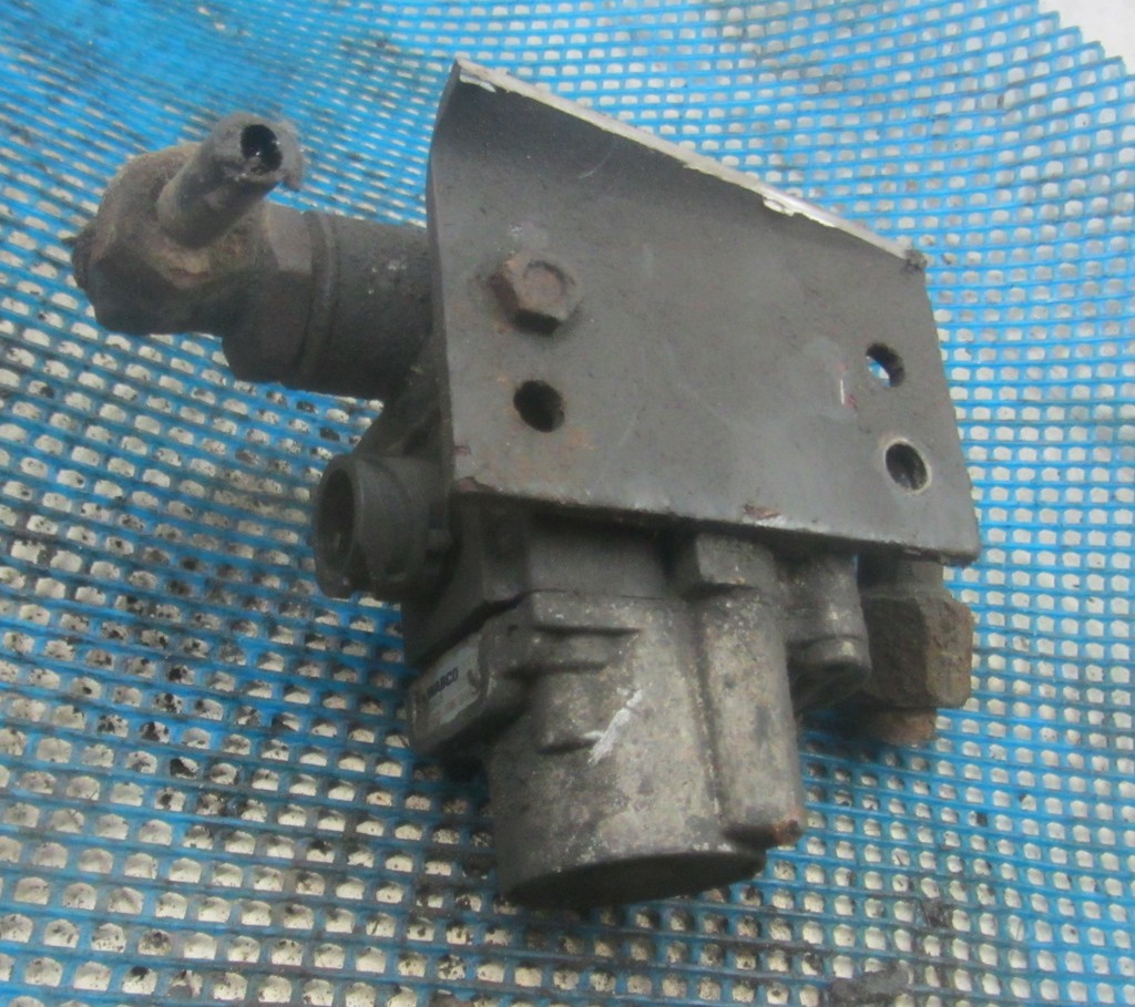 Кран ABS для МАЗ 5440 4721950180