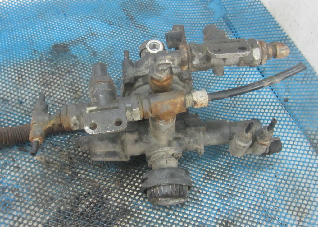 Кран регулятор тормозных сил для МАЗ 5440 4757110410