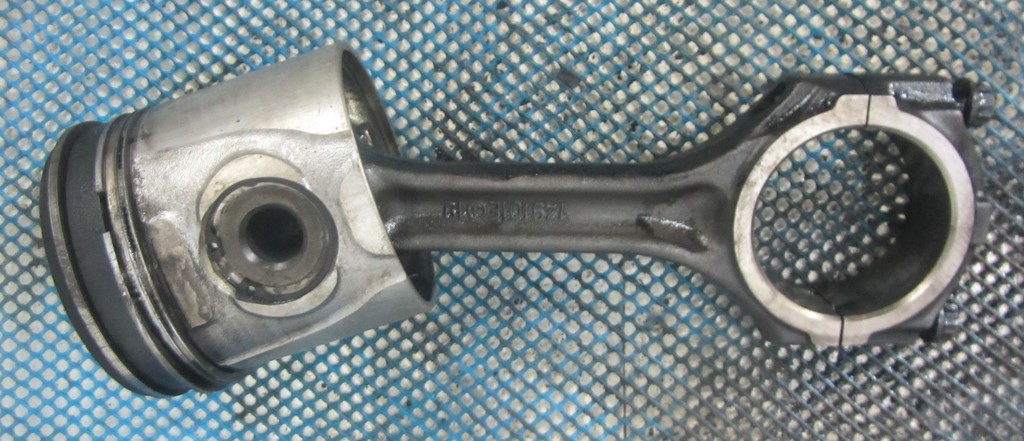 Поршень для Renault  Midlum 2097200