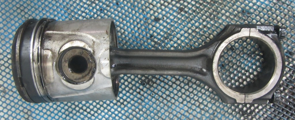Поршень для Renault  Midlum 2097200